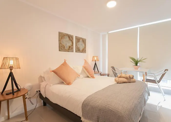 Stylish City Stay For 2 In Downtown Santiago
